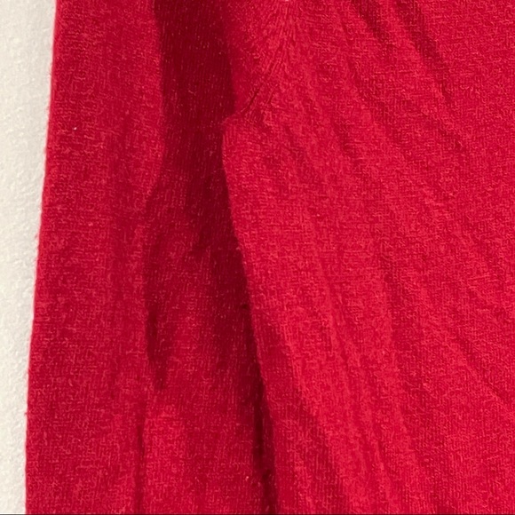 BR Red Luxury Cashmere Turtleneck Sweater - Picture 8 of 10